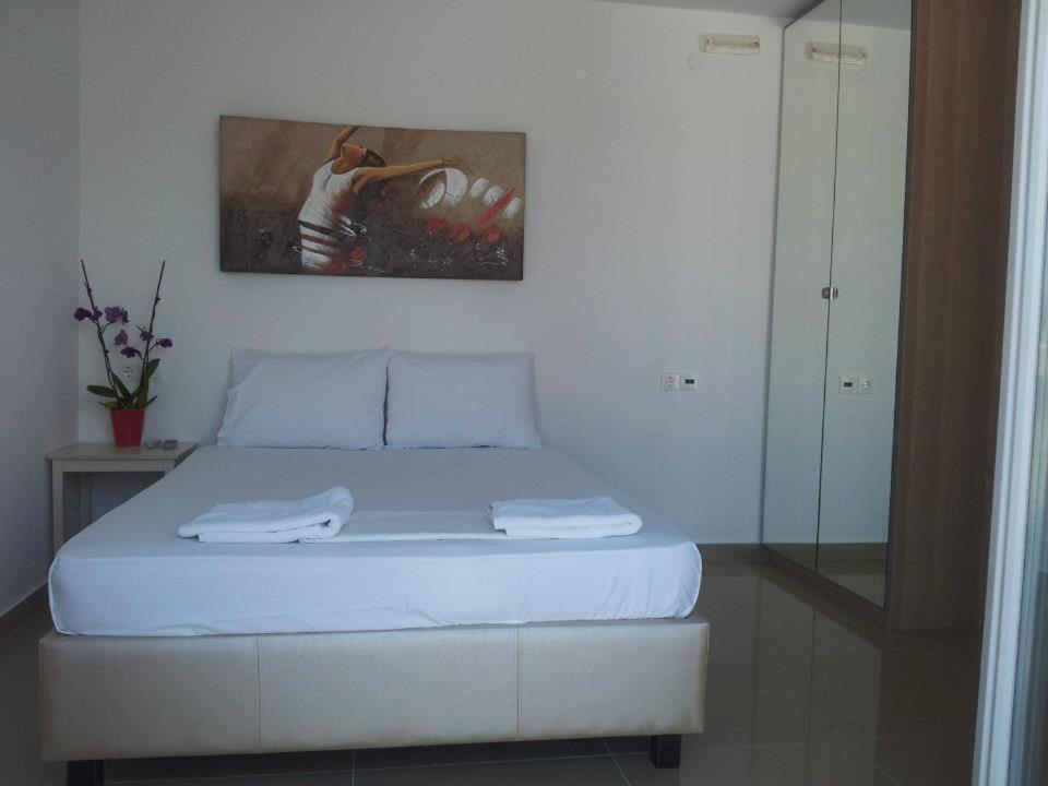 Harisis Apartments Olympiakí Aktí 객실 사진