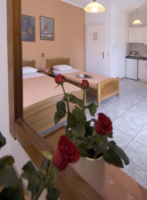 Harisis Apartments Olympiakí Aktí 객실 사진