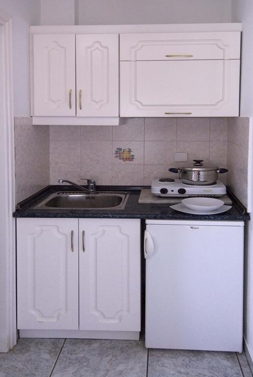 Harisis Apartments Olympiakí Aktí 객실 사진